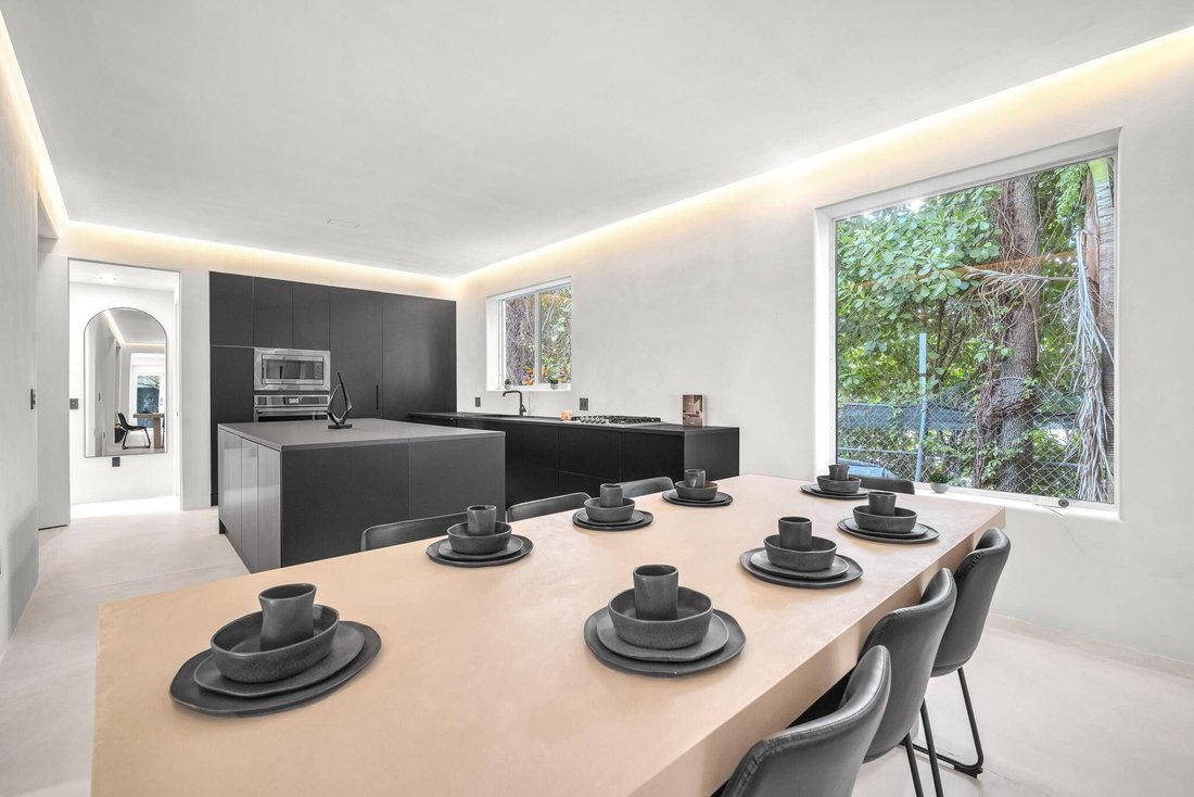 House in Miami, Florida, United States 4 - 16816528