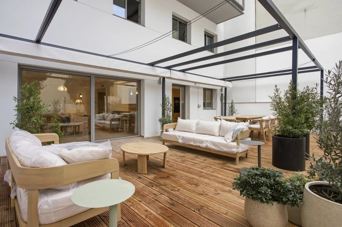 Apartment in Eixample, Barcelona, Spain 2 - 15421030