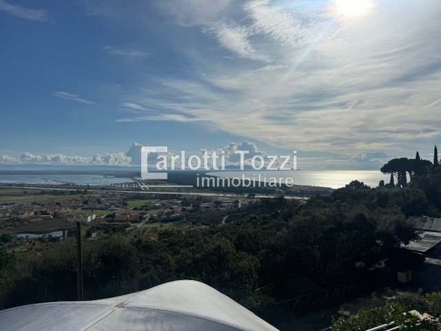 Apartment in Castle of Castiglione, Castiglione della Pescaia, Tuscany 2 - 17147504