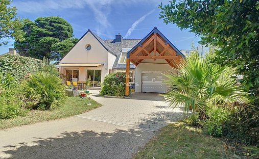 House in Ouest, Quiberon, France 1
