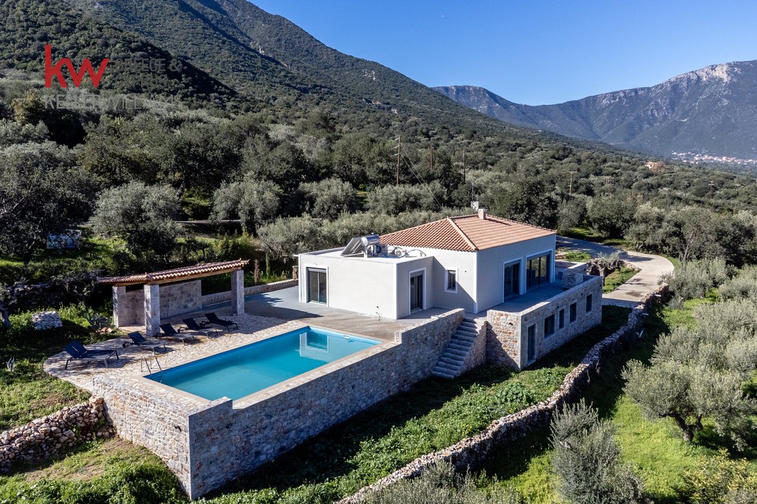 House in Leonidio, Peloponnese, Western Greece and the Ionian, Greece 4 - 17146316