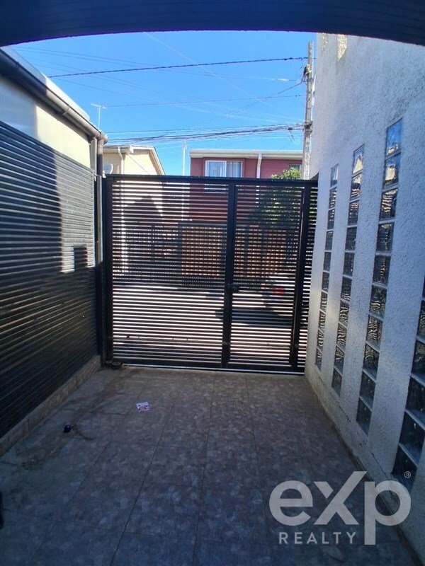 House in Puente Alto, Santiago Metropolitan Region, Chile 2 - 17147695