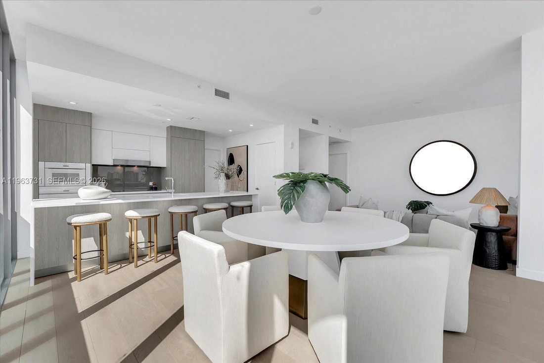 Condo in Bal Harbour, Florida, United States 5 - 17149842