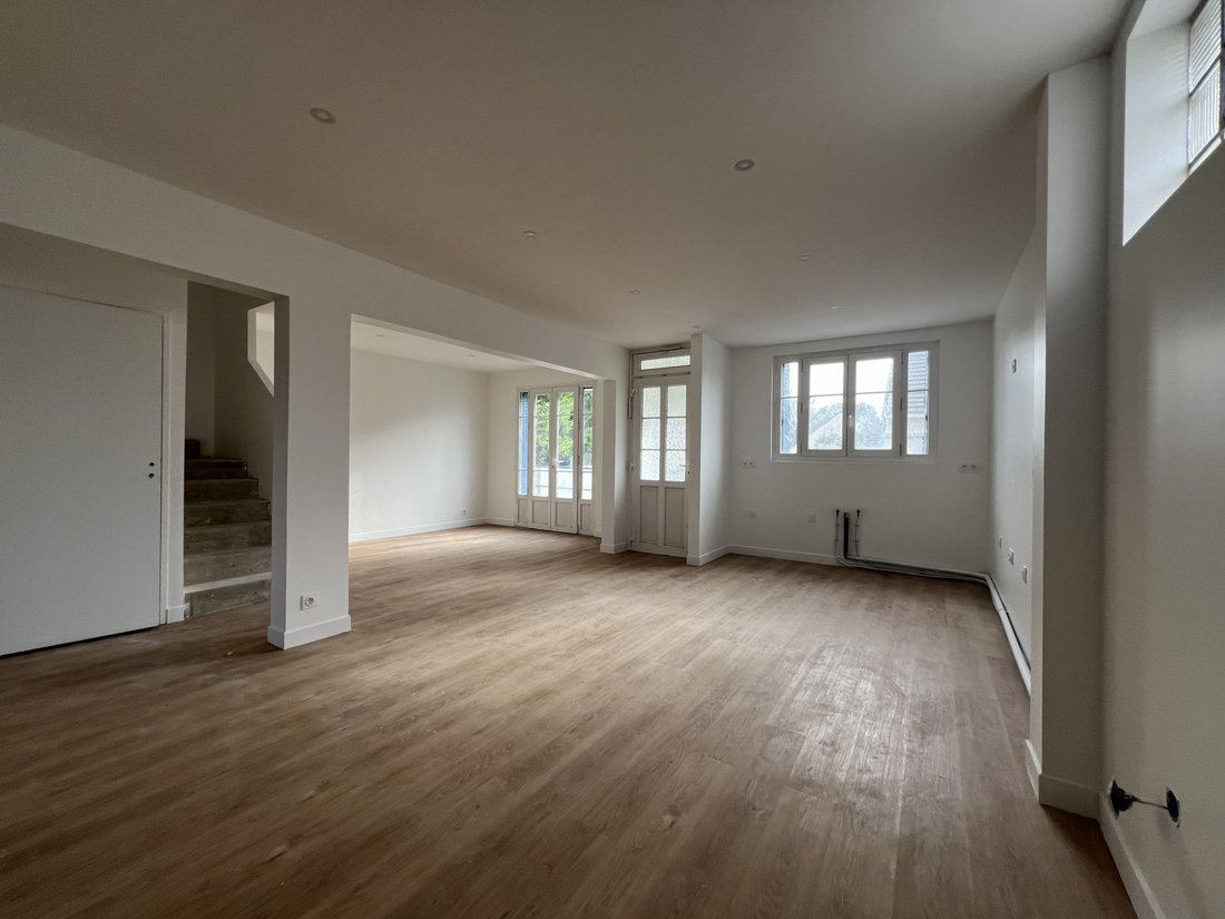 House in Village Doumer, Carrieres-sur-Seine, France 2 - 17146867
