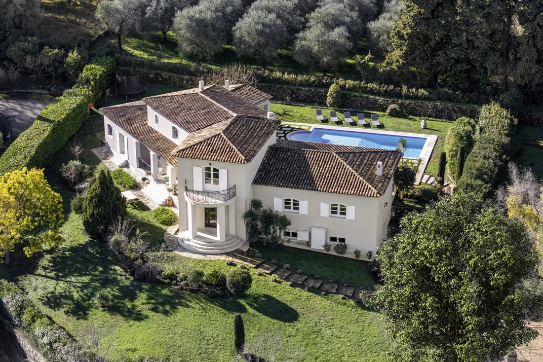 Villa in Valbonne, Provence-Alpes-Côte d'Azur, France 2 - 17147574