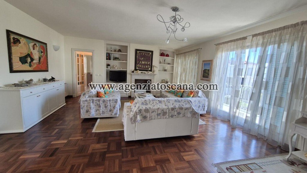 Apartment in Center, Forte dei Marmi, Tuscany 2 - 17146319