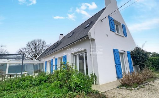 House in Ouest, Quiberon, France 1