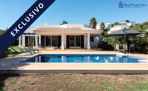 Villa en Olhos de Agua, Algarve, Portugal 1