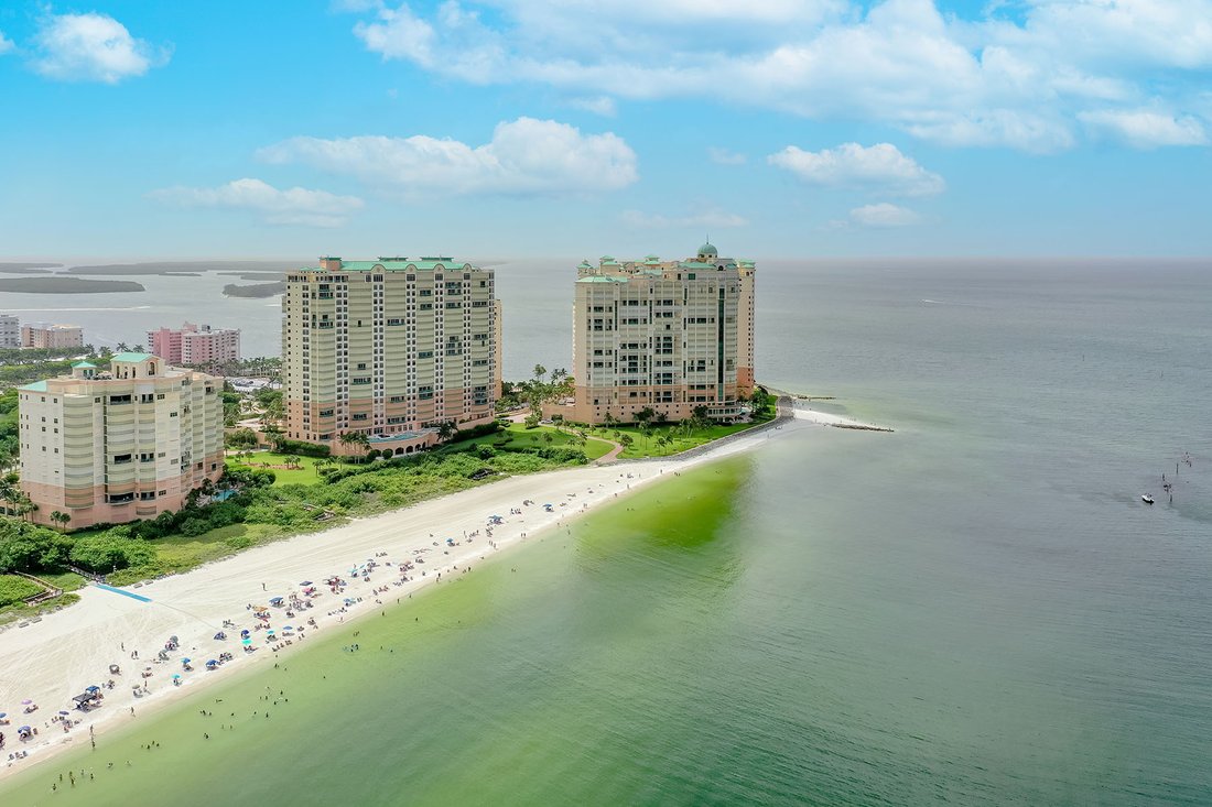 Condo in Marco Island, Florida, United States 1 - 17146407