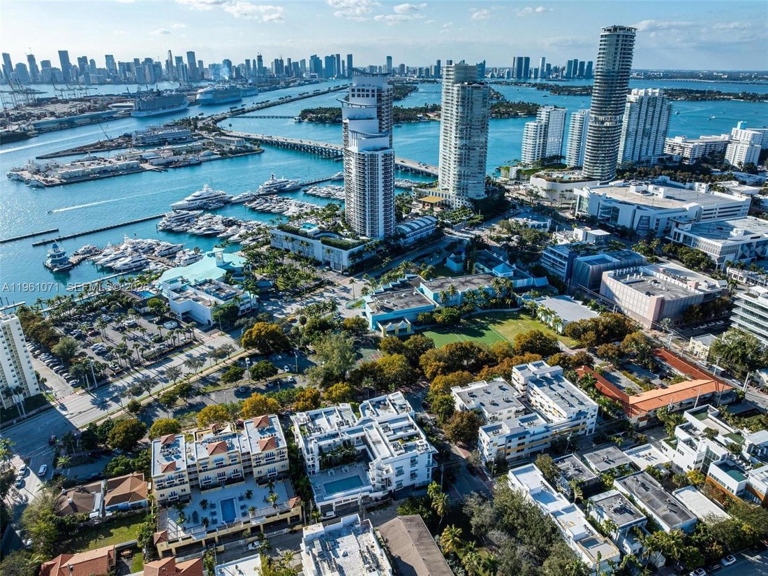 Condo in Miami Beach, Florida, United States 1 - 17149819