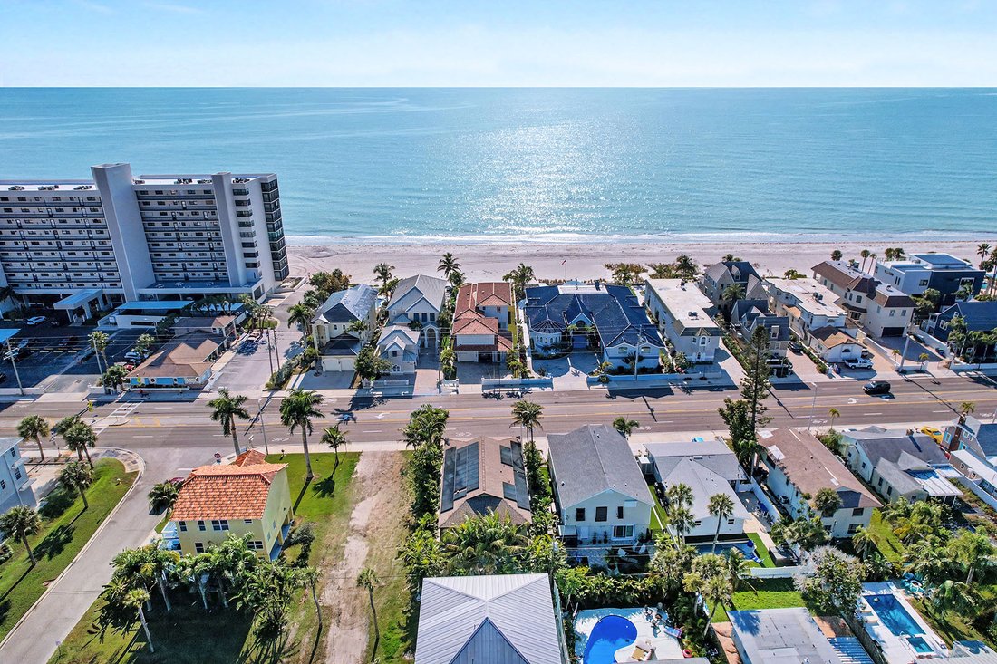 House in Madeira Beach, Florida, United States 2 - 17148000
