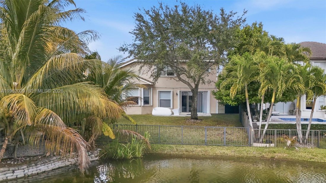 House in Miramar, Florida, United States 5 - 17149823