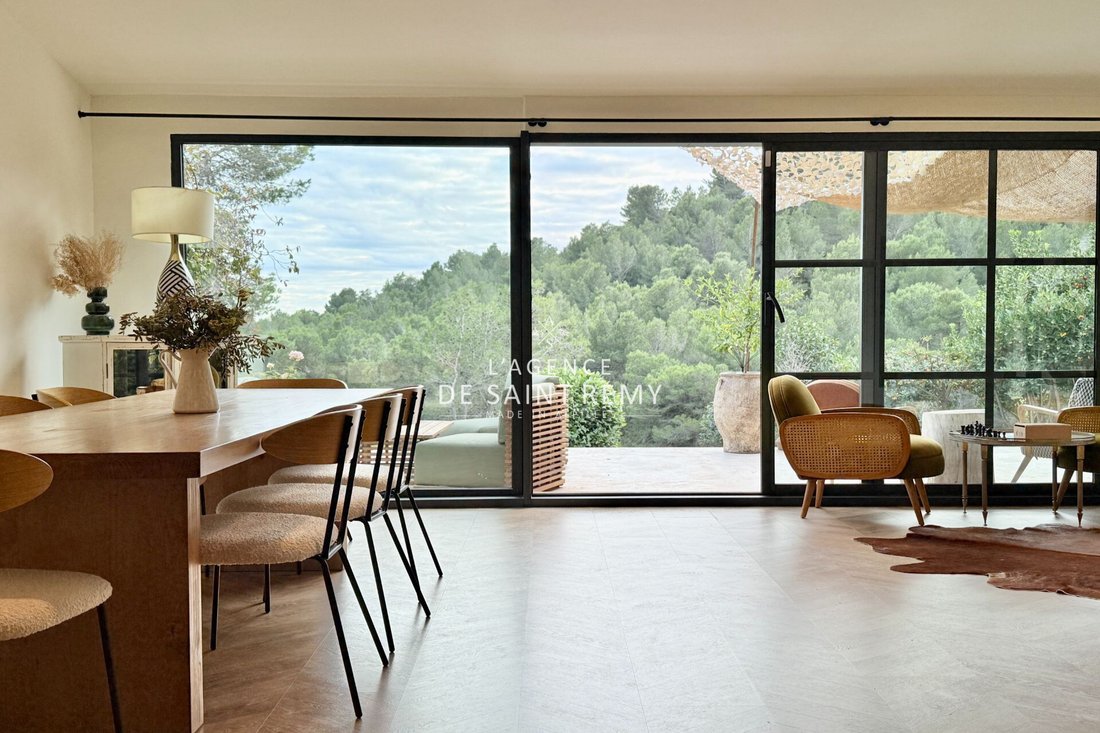 Villa in Les Baux-de-Provence, Provence-Alpes-Côte d'Azur, France 4 - 16602826