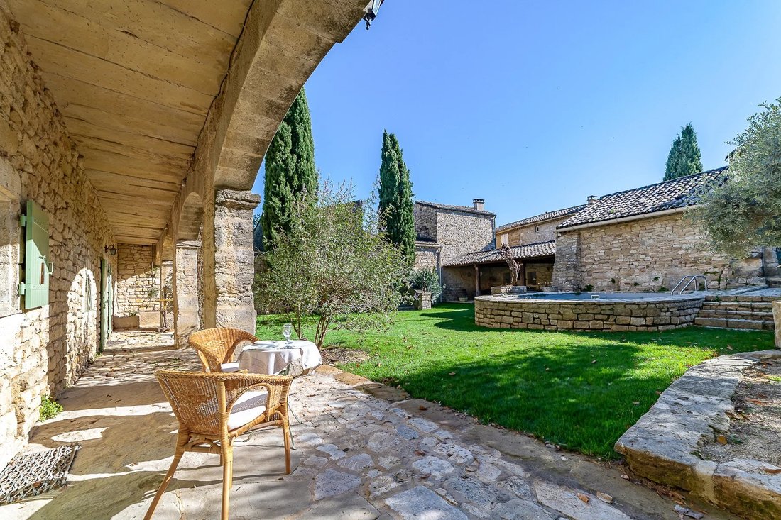 Estate in Uzès, Occitania, France 3 - 17147566