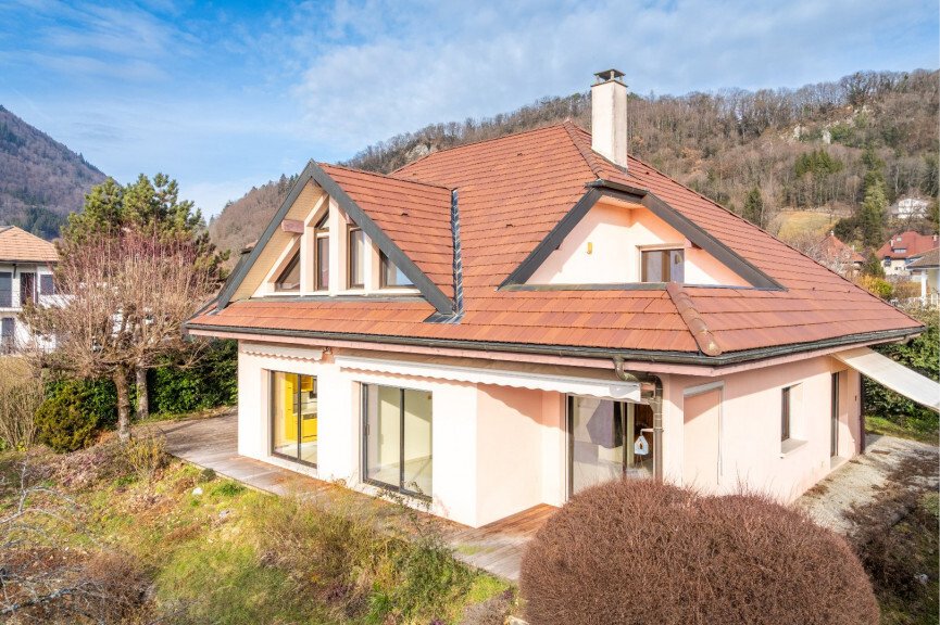 House in Menthon-Saint-Bernard, Auvergne-Rhône-Alpes, France 3 - 17149595