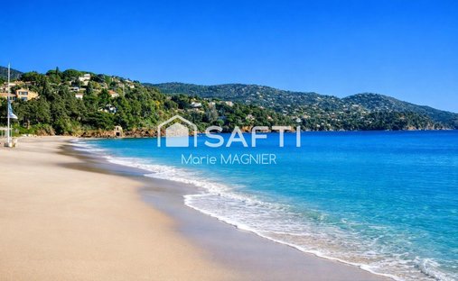 Haus in Le Lavandou, Provence-Alpes-Côte d'Azur, Frankreich 1