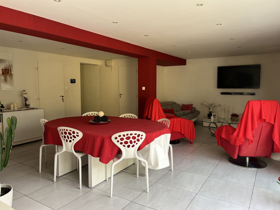 Villa in Centre Ville, Perpignan, France 3 - 17146781