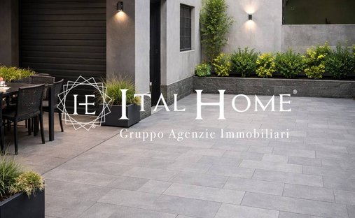 Villa en Corsico, Lombardía, Italia 1