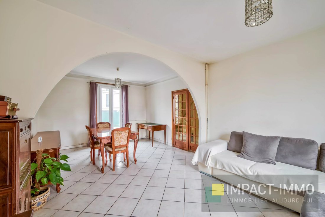 House in Plateau Nord, Suresnes, France 3 - 17147556