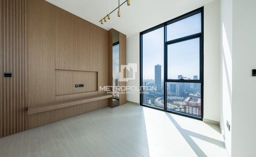 Apartment in JVC / Jumeirah Village Circle, Dubai, United Arab Emirates 1