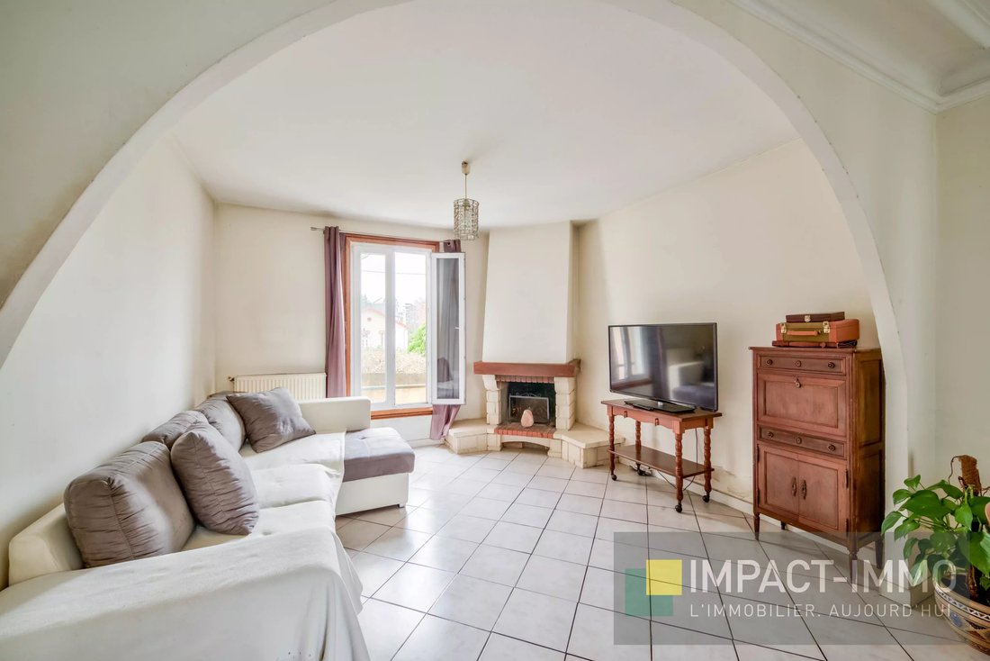 House in Plateau Nord, Suresnes, France 1 - 17147556
