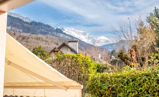 House in Menthon-Saint-Bernard, Auvergne-Rhône-Alpes, France 1