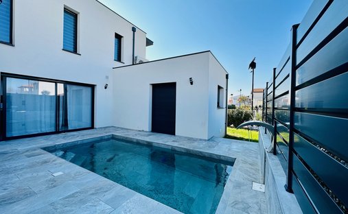 Villa in Pollestres, Occitania, France 1