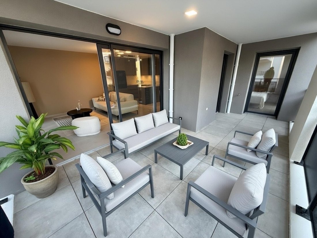 Apartment in Exterieurs, Frejus, France 1 - 17148125