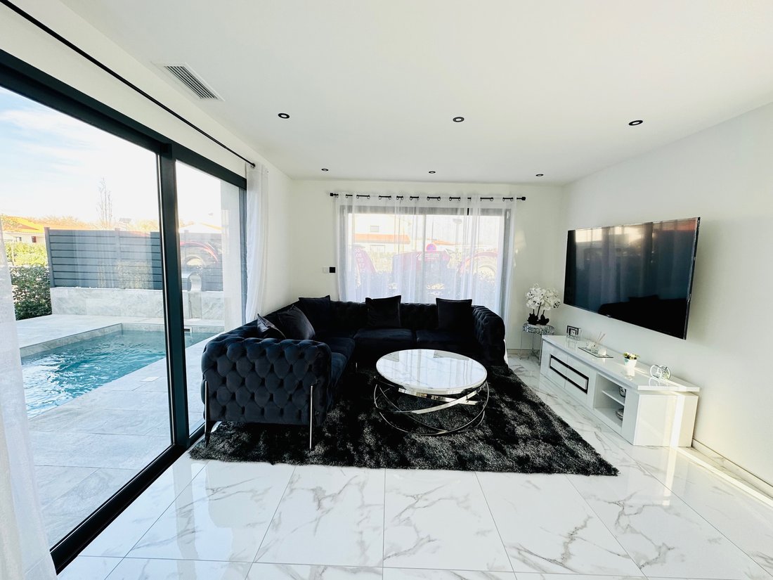 Villa in Pollestres, Occitania, France 5 - 17146866