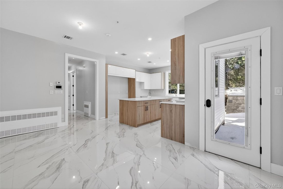 appartement à Spring Valley, État de New York, États-Unis 5 - 17148880