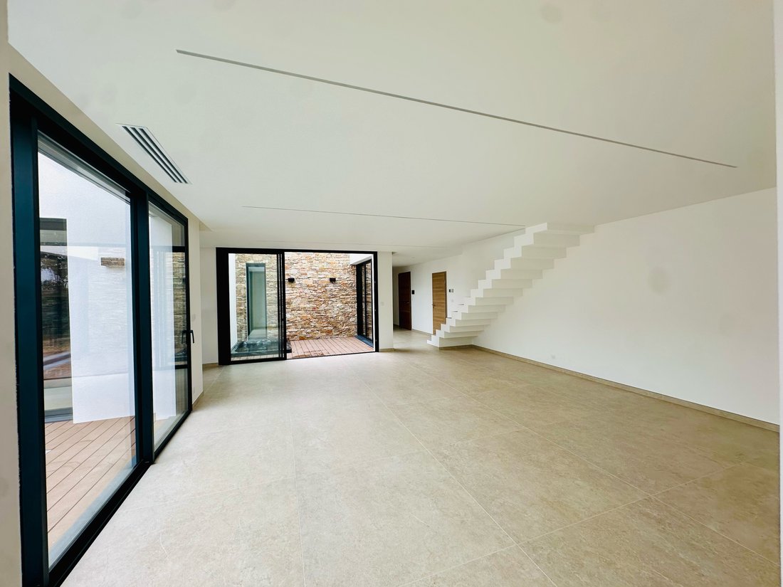 Villa in Pollestres, Occitania, France 4 - 17147038
