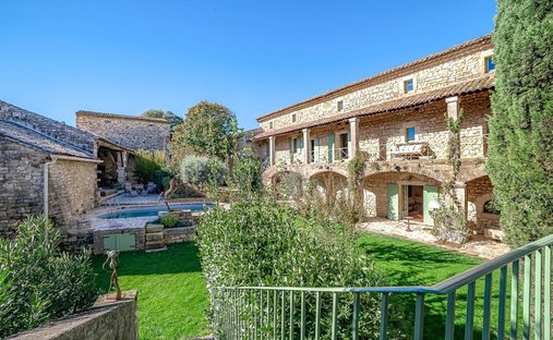 Finca en Uzès, Occitania, Francia 1