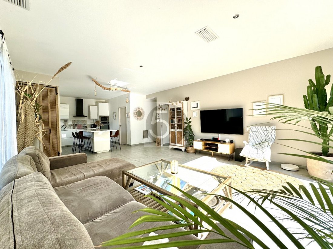 House in Centre Ville, Castries, France 5 - 17146732