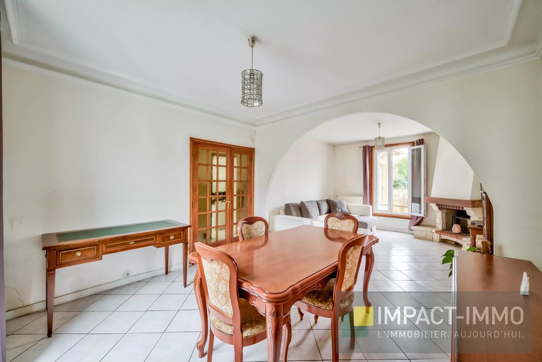 House in Plateau Nord, Suresnes, France 2 - 17147556