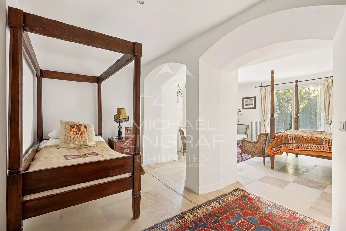 Villa in Antibes, Provence-Alpes-Côte d'Azur, France 5 - 17147432