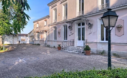 House in La Jarne, Nouvelle-Aquitaine, France 1