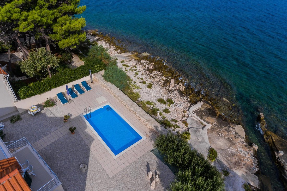Villa in Splitska, Split-Dalmatia County, Croatia 4 - 17150268