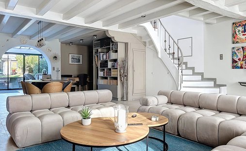 House in Le Genette, La Rochelle, France 1