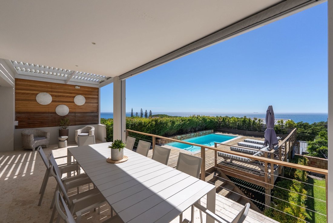 House in Camps Bay, Atlantic Seaboard, Cape Town 3 - 17078672