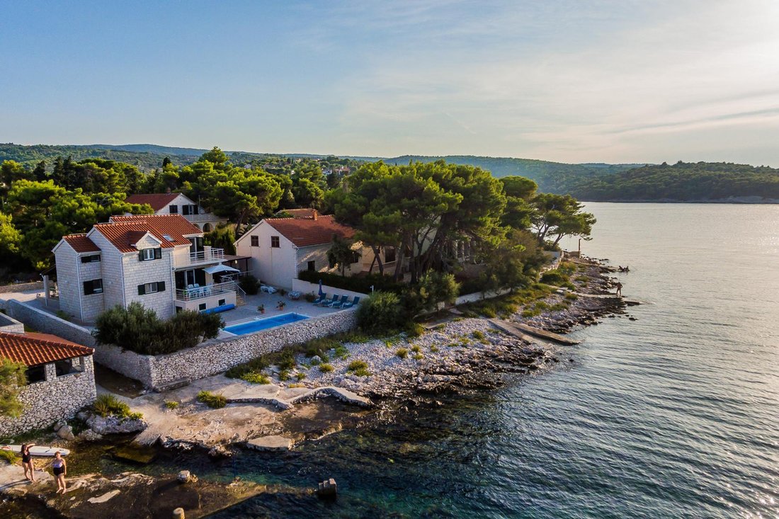 Villa in Splitska, Split-Dalmatia County, Croatia 3 - 17150268