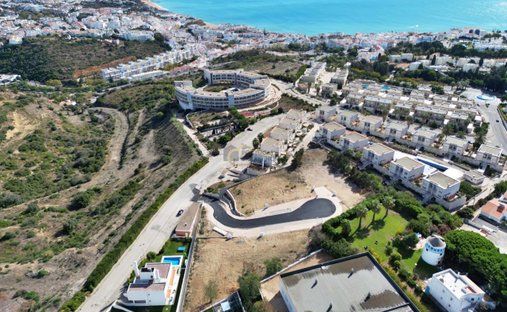 Land in Olhos de Agua, Algarve, Portugal 1