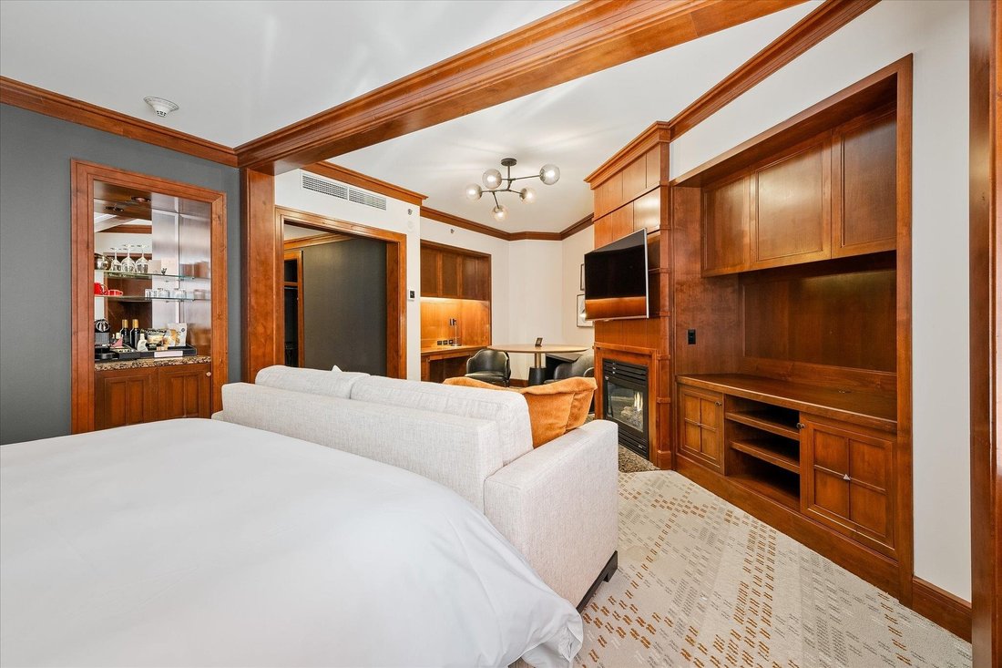 Condo in Whistler, British Columbia, Canada 5 - 17149998