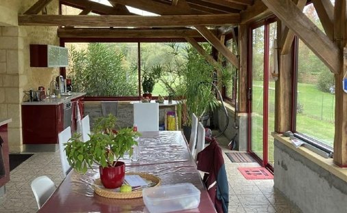 Casa a Rouffignac-Saint-Cernin-de-Reilhac, Nuova Aquitania, Francia 1