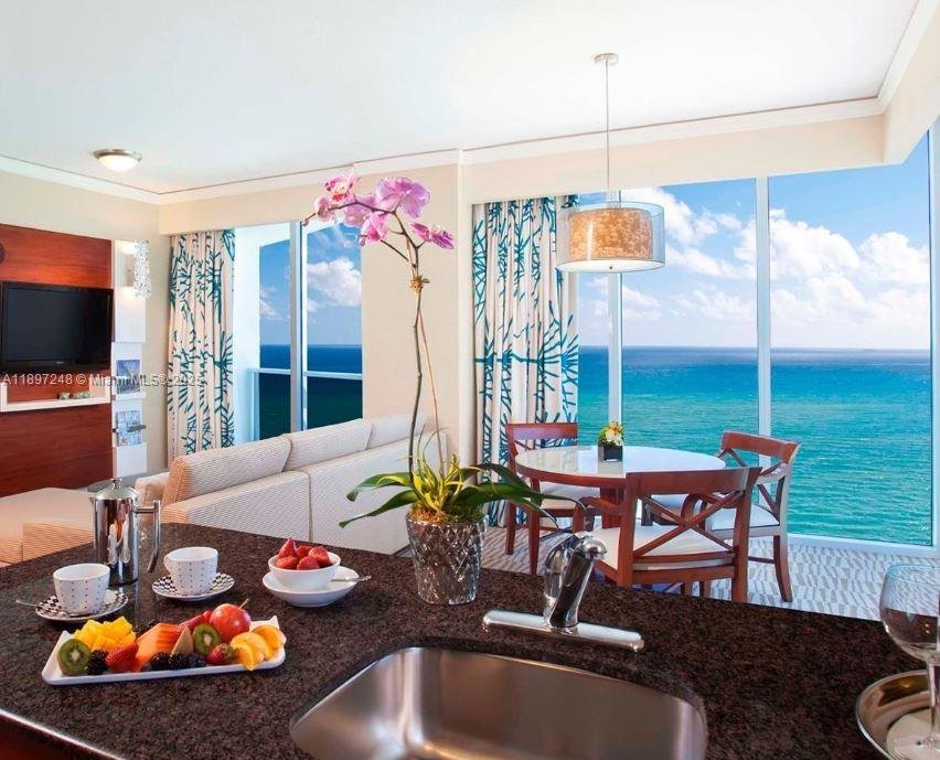 Condo in Sunny Isles Beach, Florida, United States 1 - 17148777