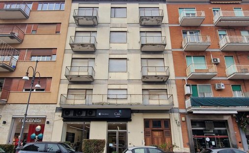 Anwesen in Monti Lepini - Aldo Moro - Gerichtsstraße, Frosinone, Latium 1
