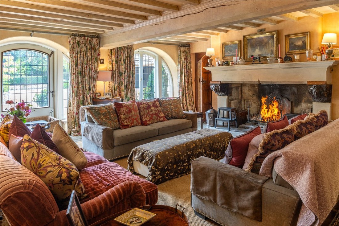 House in Stroud, England 3 - 17147211