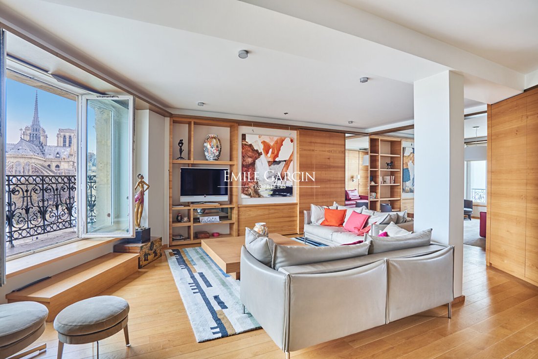 Apartment in Saint Gervais, Paris 4e Arrondissement, Paris 1 - 17147119
