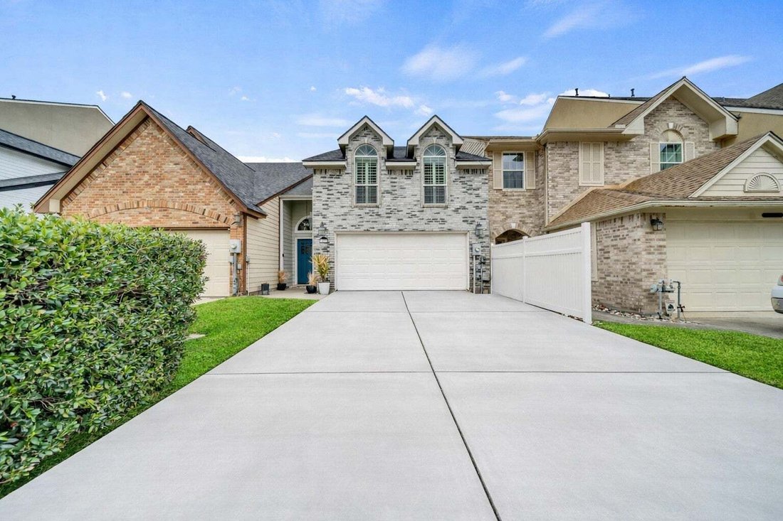 House in Willis, Texas, United States 1 - 17149428