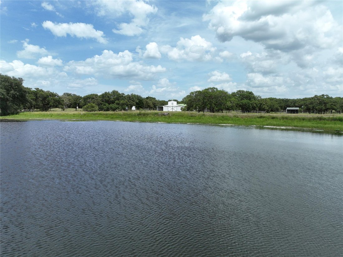 House in Weimar, Texas, United States 2 - 17149112