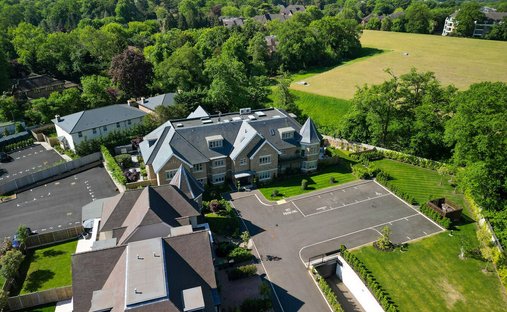 Apartment in Bushey Heath, Hertsmere, England 1